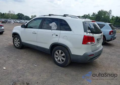 2013 Kia Sorento Lx z USA, uszkodzony, nr VIN 5XYKT3A64DG337582
